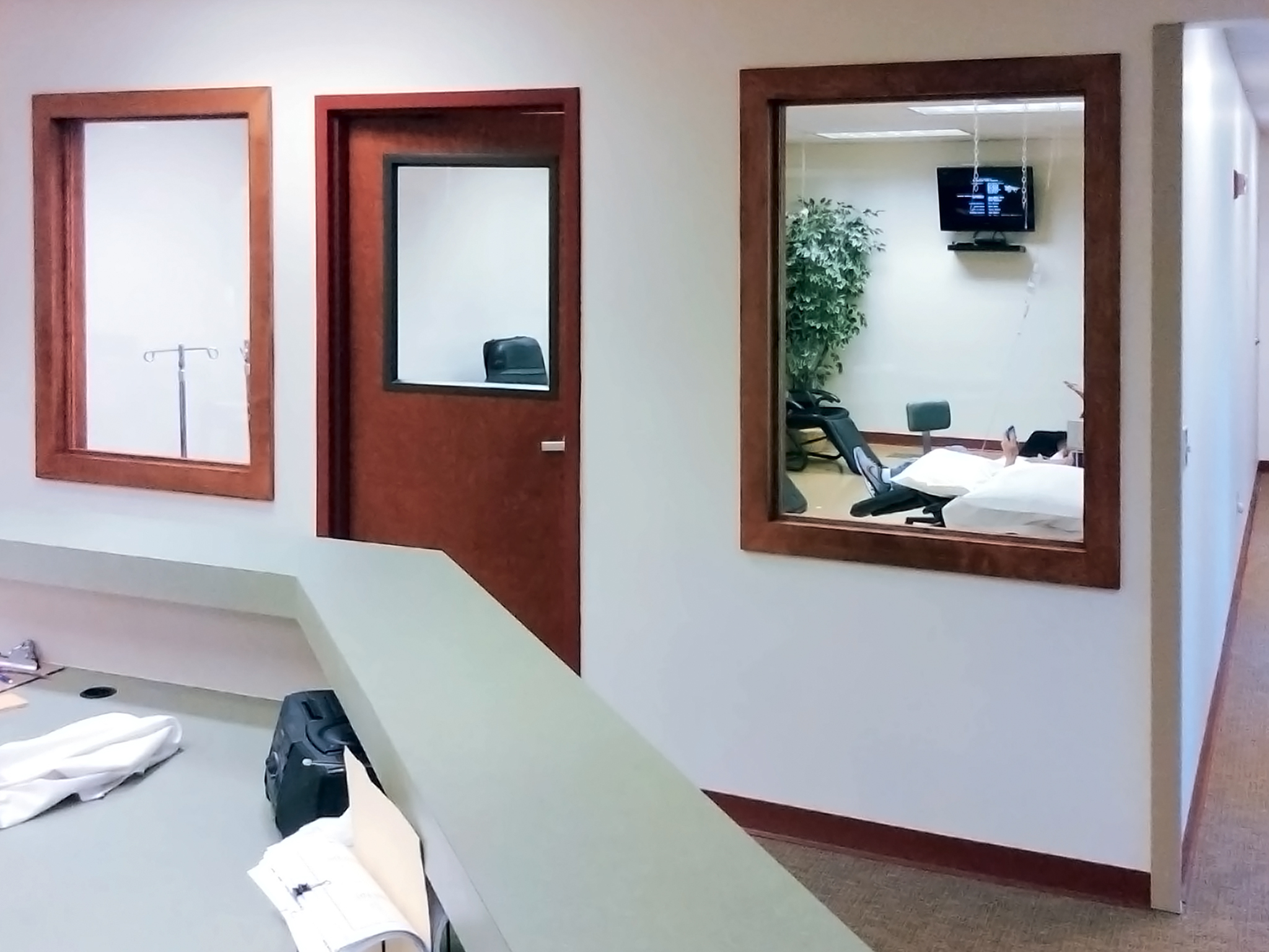 IV Suite
